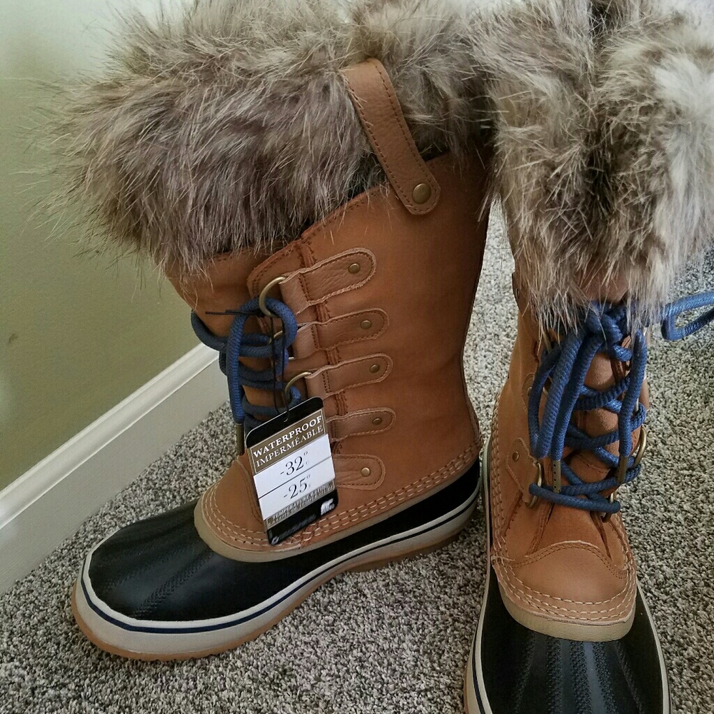 Brand new Sorel Joan of Arctic boots
